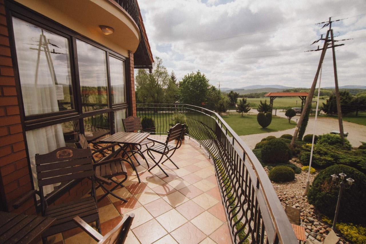Villa Podkowa Modliszów Exterior foto